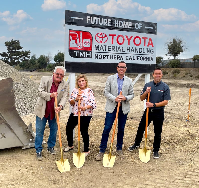 RJMS-bigSalinas-Ground-Breaking-TMHNC-family-800px-1